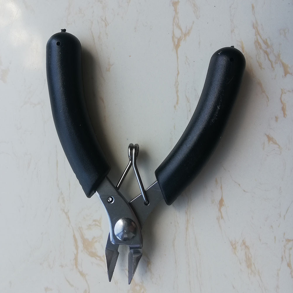 Ergonomic Diagonal Pliers for  - Badminton Racket Carbon 评论和价格